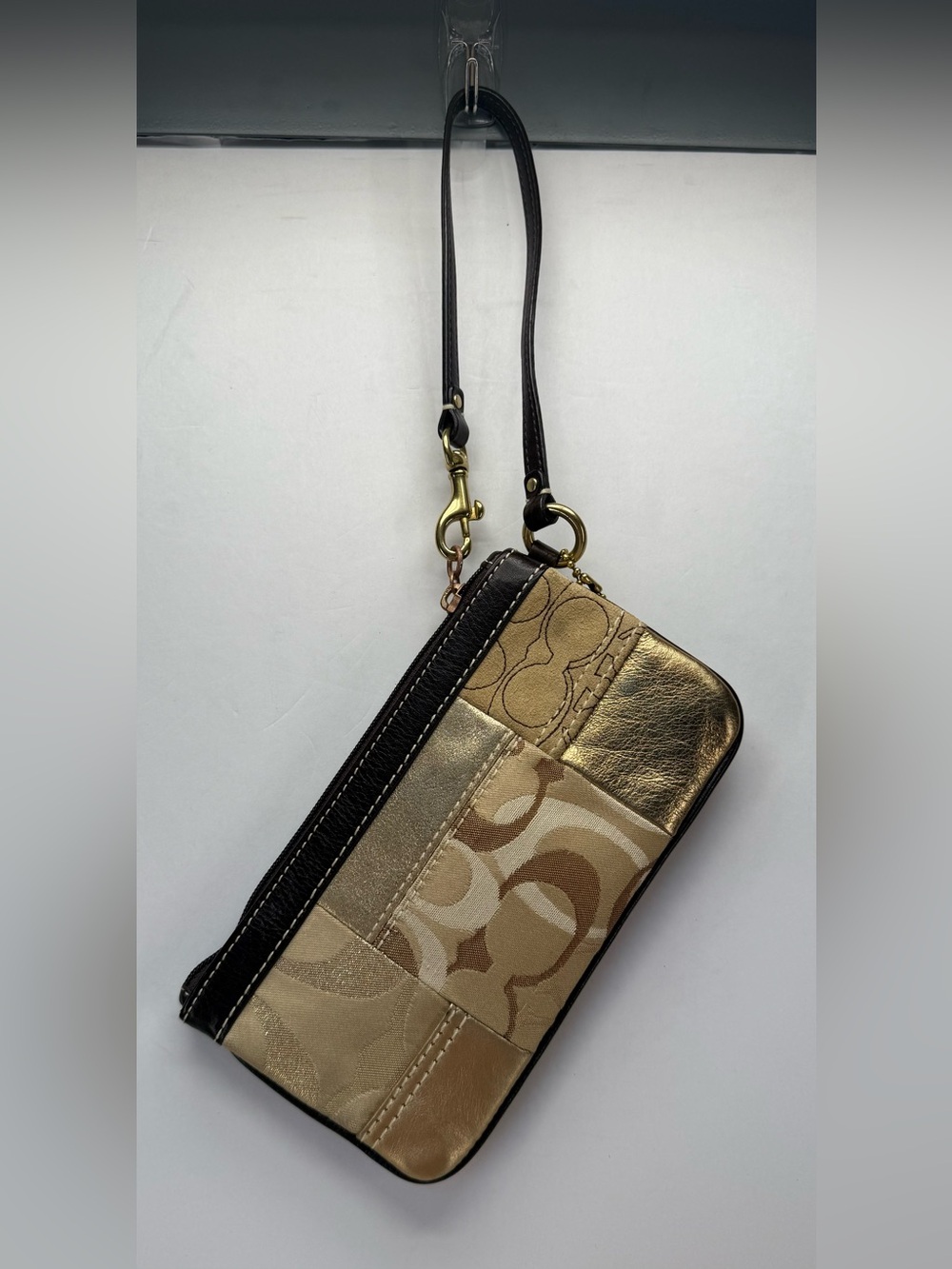 Vintage Y2K Coach Metallic Patchwork Wristlet - Gold and Tan - Picture 3 of 15